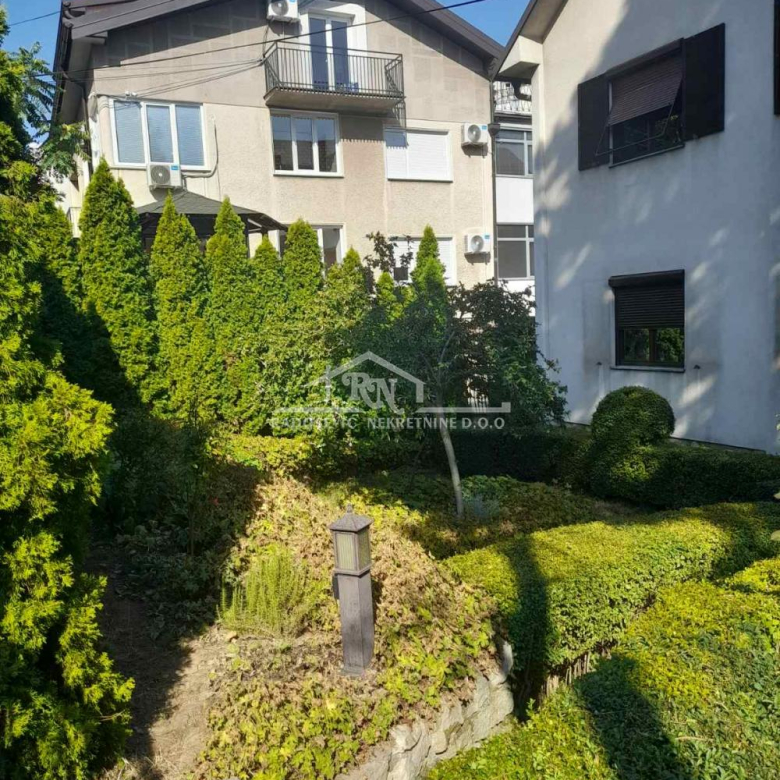 Stan Izdavanje Beograd Banovo Brdo 90 m2