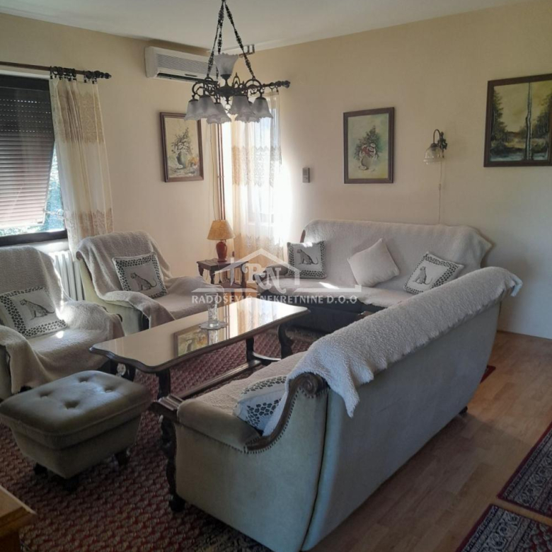 Stan Izdavanje Beograd Banovo Brdo 90 m2