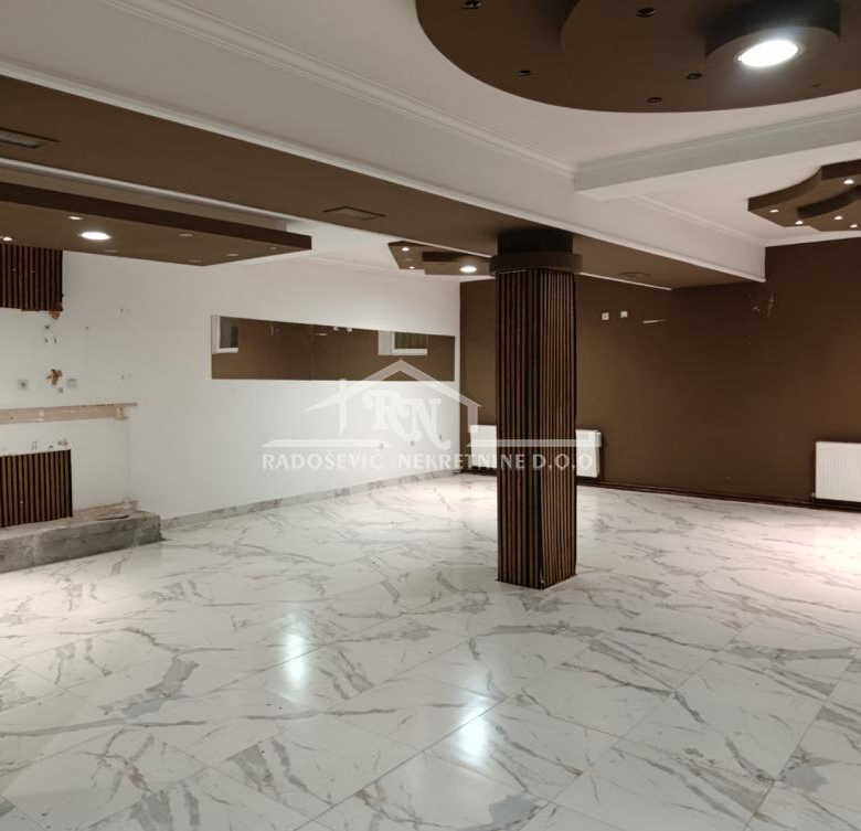 Lokal Izdavanje Beograd Petlovo Brdo 180 m2