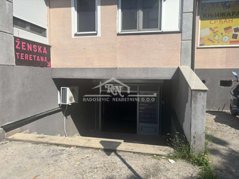 220001696-9-20260817114536 Lokal za izdavanje, Petlovo Brdo, Beograd, 180m², 1.000 €/mes