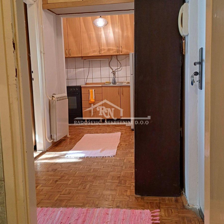 Stan Izdavanje Beograd Banovo Brdo 40 m2