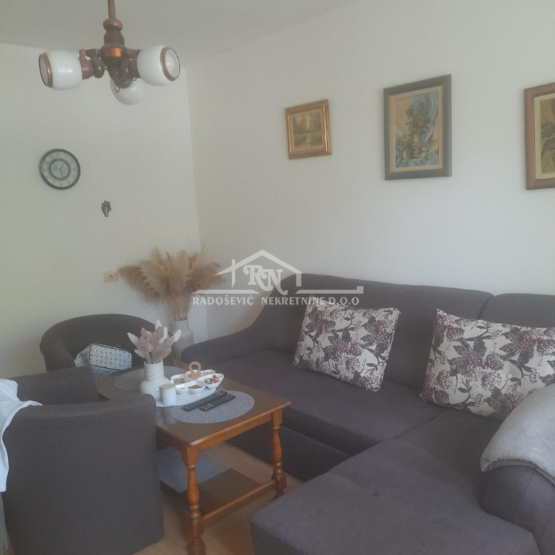 Stan Izdavanje Beograd Banovo Brdo 40 m2