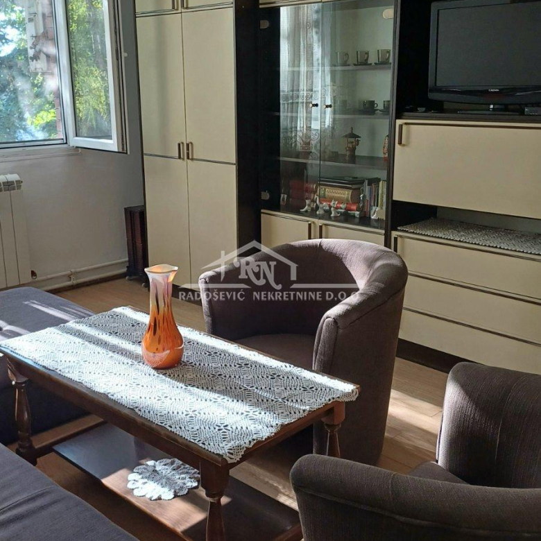Stan Izdavanje Beograd Banovo Brdo 40 m2