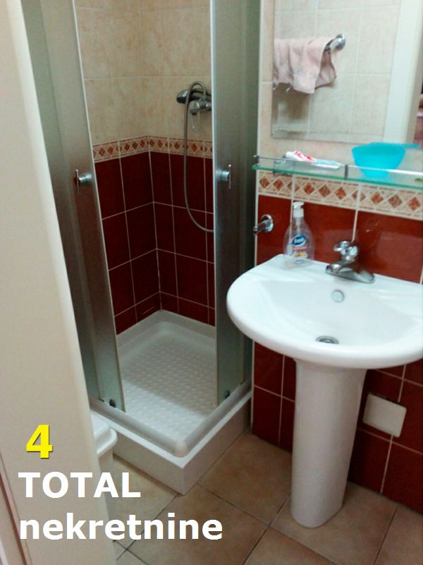 Četvorosoban stan na prodaju, Bulevar Oslobođenja, Novi Sad, 110m², 185.400 €