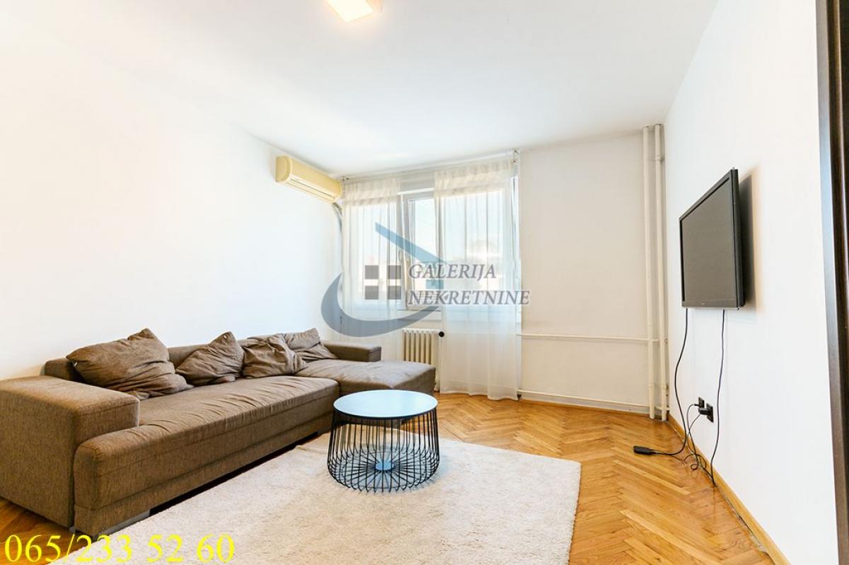 actionimagesite31agencygalerijanekimgh60xjmnzcv-2 Trosoban stan na prodaju, Knez Mihailova, Beograd, 68m², 570.000 €