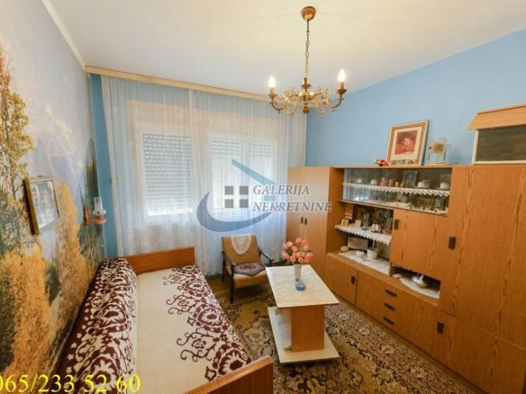 Kuća na prodaju, Centar, Inđija, 240m², 140.000 €