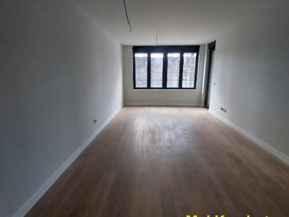 Trosoban stan na prodaju, Novi Beograd, Beograd, 84m², 319.200 €