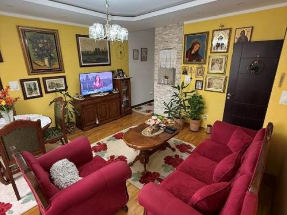 Jednoiposoban stan na prodaju, Vojvode Vlahovića Voždovac, Beograd, 45m², 150.000 €