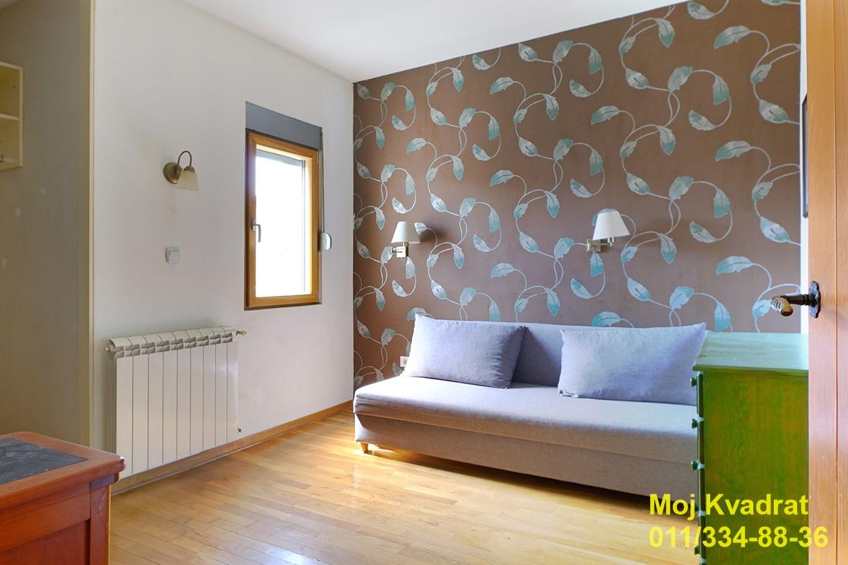 Trosoban stan na prodaju, Atelje 212, Beograd, 78m², 4. sprat, 315.000 €