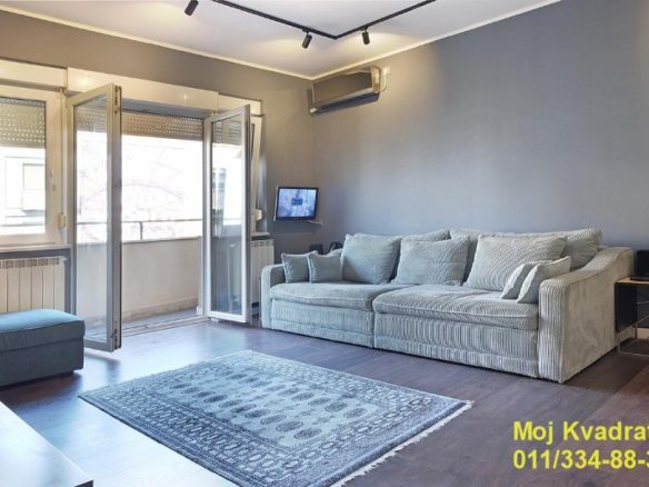 Trosoban stan na prodaju, Pravni Fakultet – Vračar, Beograd, 105m², 419.000 €
