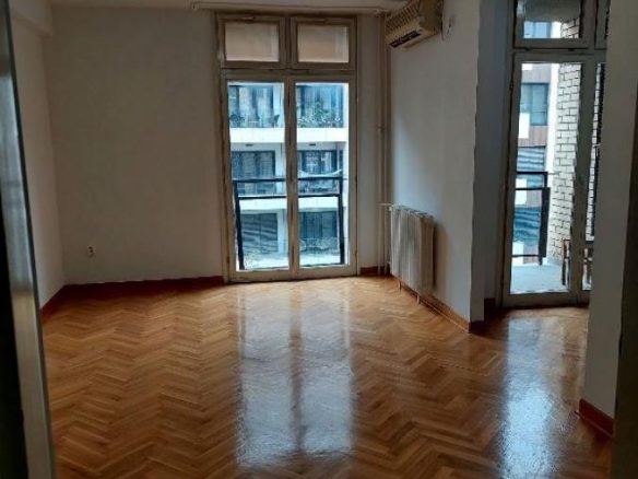 Lokal za izdavanje, Savski Trg, Beograd, 51m², 750 €/mes