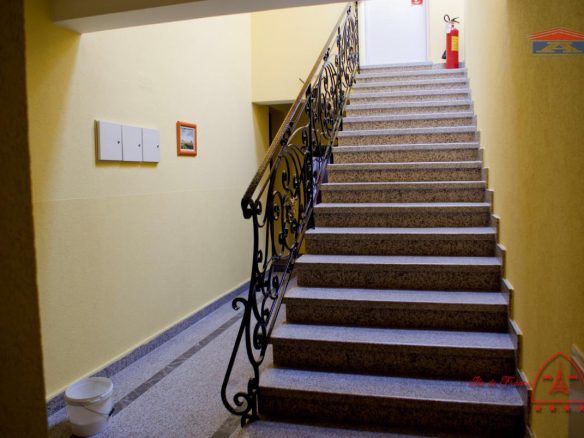 Lokal za izdavanje, Cara Dušana, Novi Sad, 750m², 5.500 €/mes