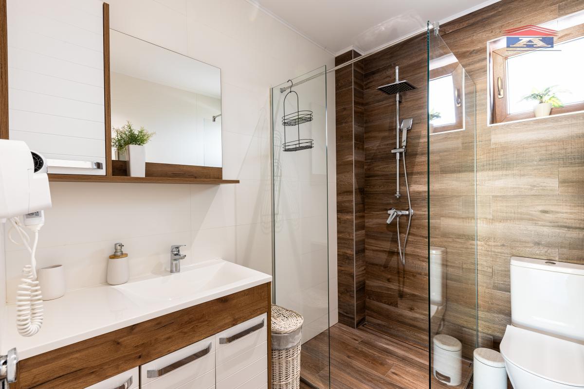 actionimagesite40agencyanekretnineimgra35yfa4fn-jvp-0942-hdr Kuća na prodaju, Vrdnik, Irig, 230m², 597.000 €