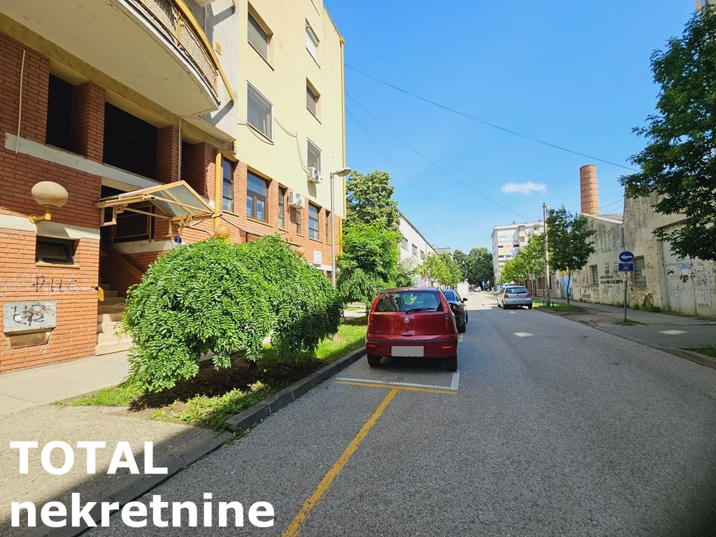 Garaža Prodaja Novi Sad Garaža Prodaja Novi Sad 24 m2