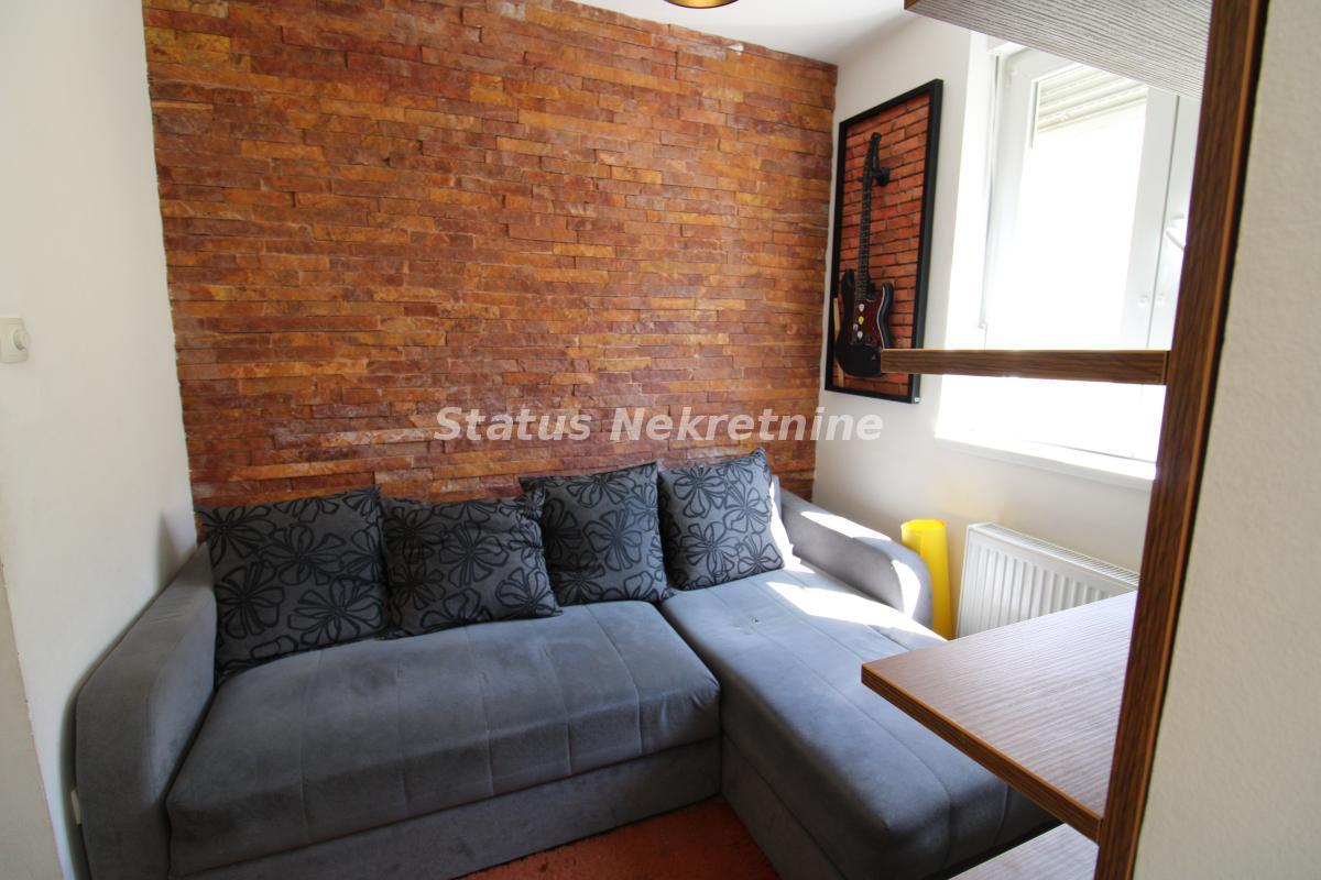 Stan Prodaja Novi Sad  33 m2
