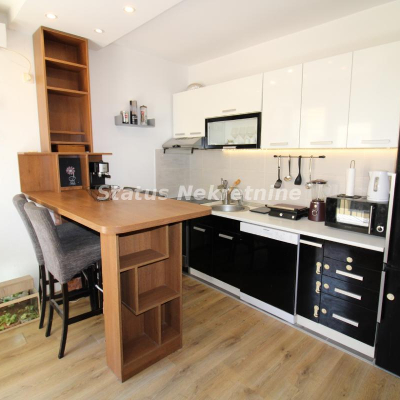 Stan Prodaja Novi Sad  33 m2