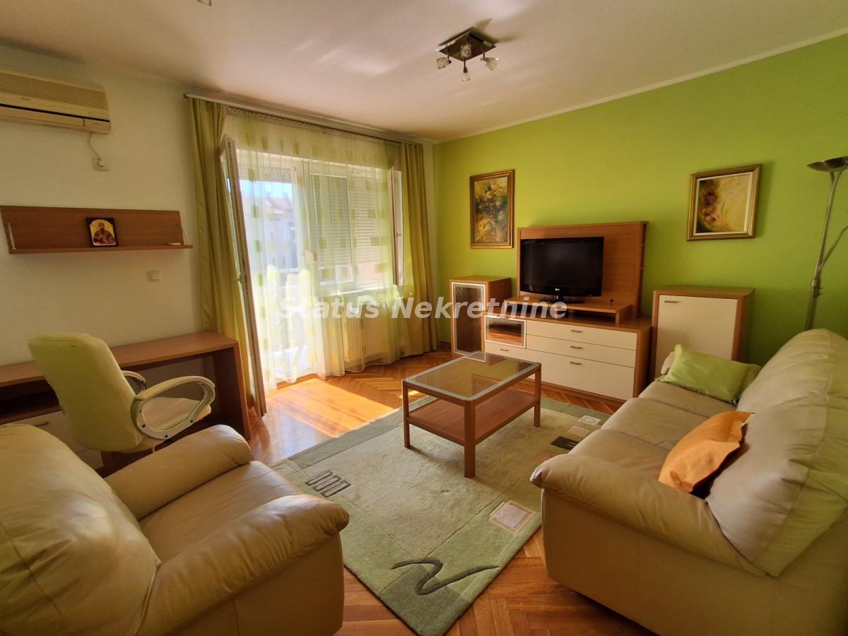 Stan Izdavanje Novi Sad  55 m2