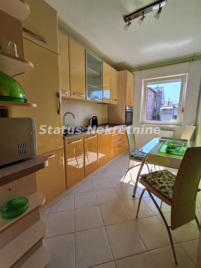 Stan Izdavanje Novi Sad  55 m2