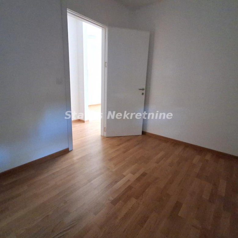 Stan Prodaja Novi Sad  40 m2