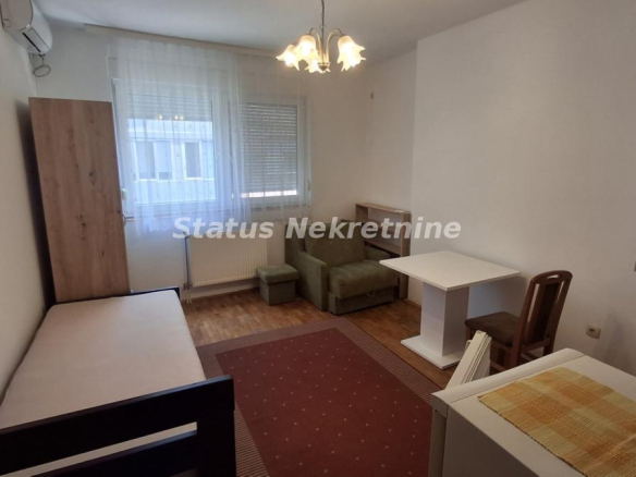 Stan Izdavanje Novi Sad  23 m2
