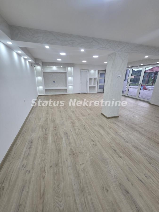 Kuća Izdavanje Novi Sad  200 m2