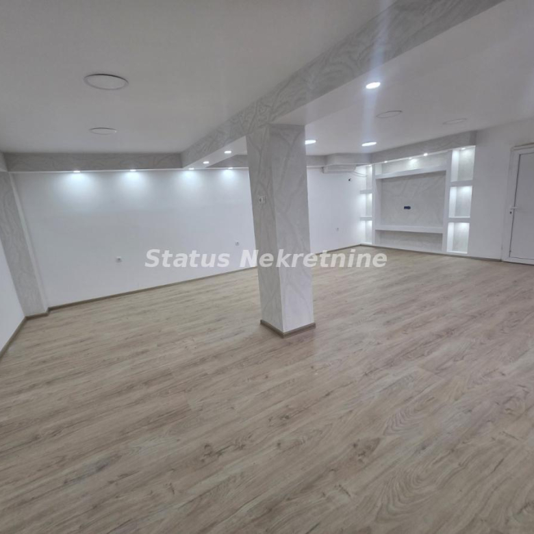 Kuća Izdavanje Novi Sad  200 m2
