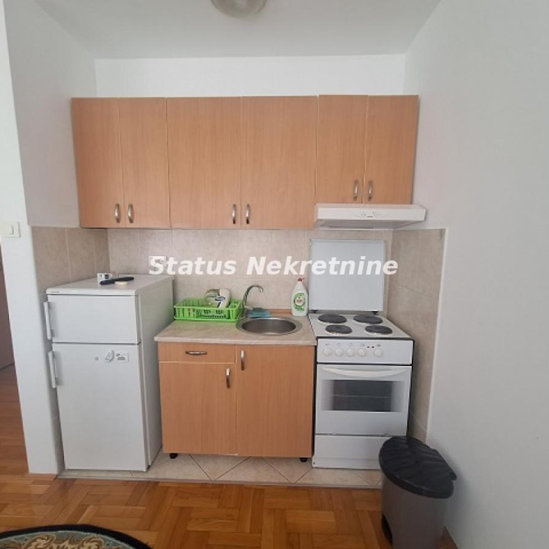 Stan Izdavanje Novi Sad  25 m2