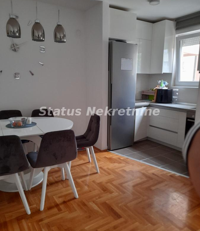 Stan Prodaja Novi Sad  57 m2