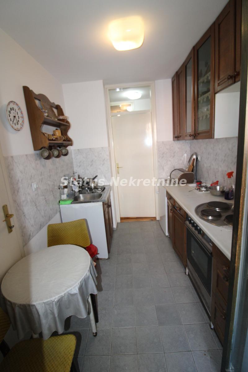 Stan Prodaja Novi Sad  63 m2