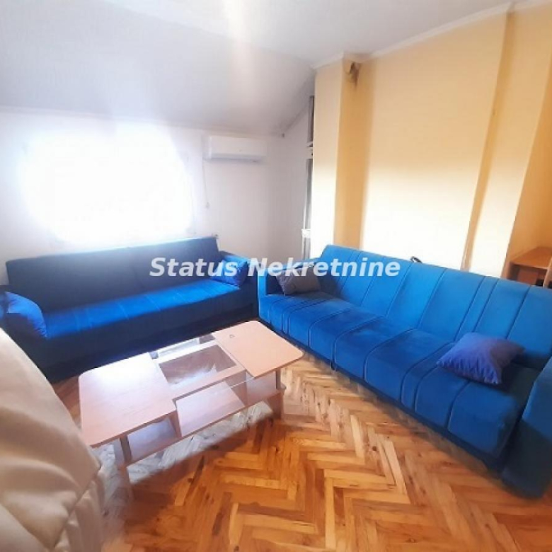 Stan Izdavanje Novi Sad  28 m2