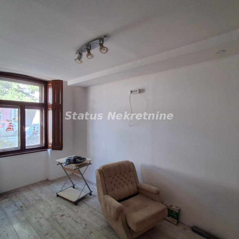 Stan Izdavanje Novi Sad  42 m2
