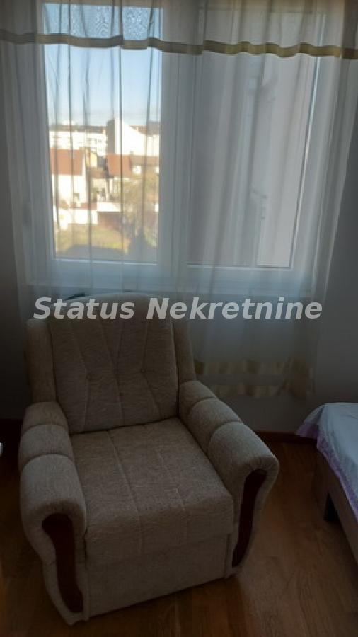 Stan Izdavanje Novi Sad  45 m2