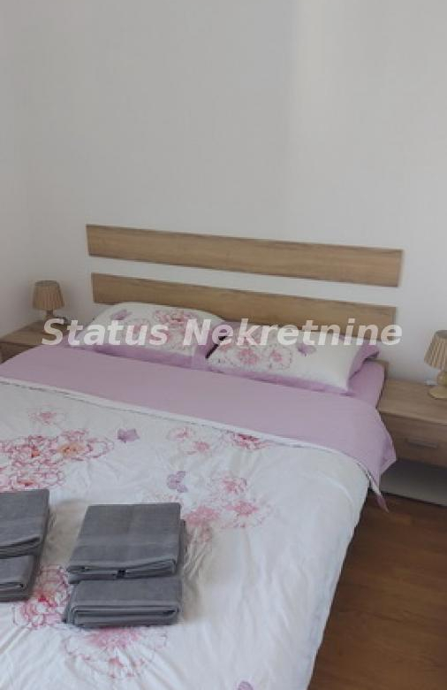 Stan Izdavanje Novi Sad  45 m2