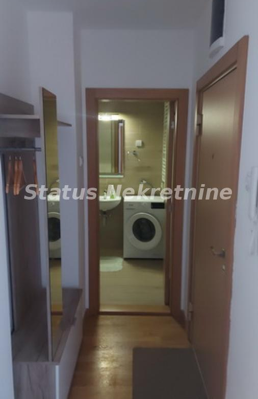 Stan Izdavanje Novi Sad  45 m2