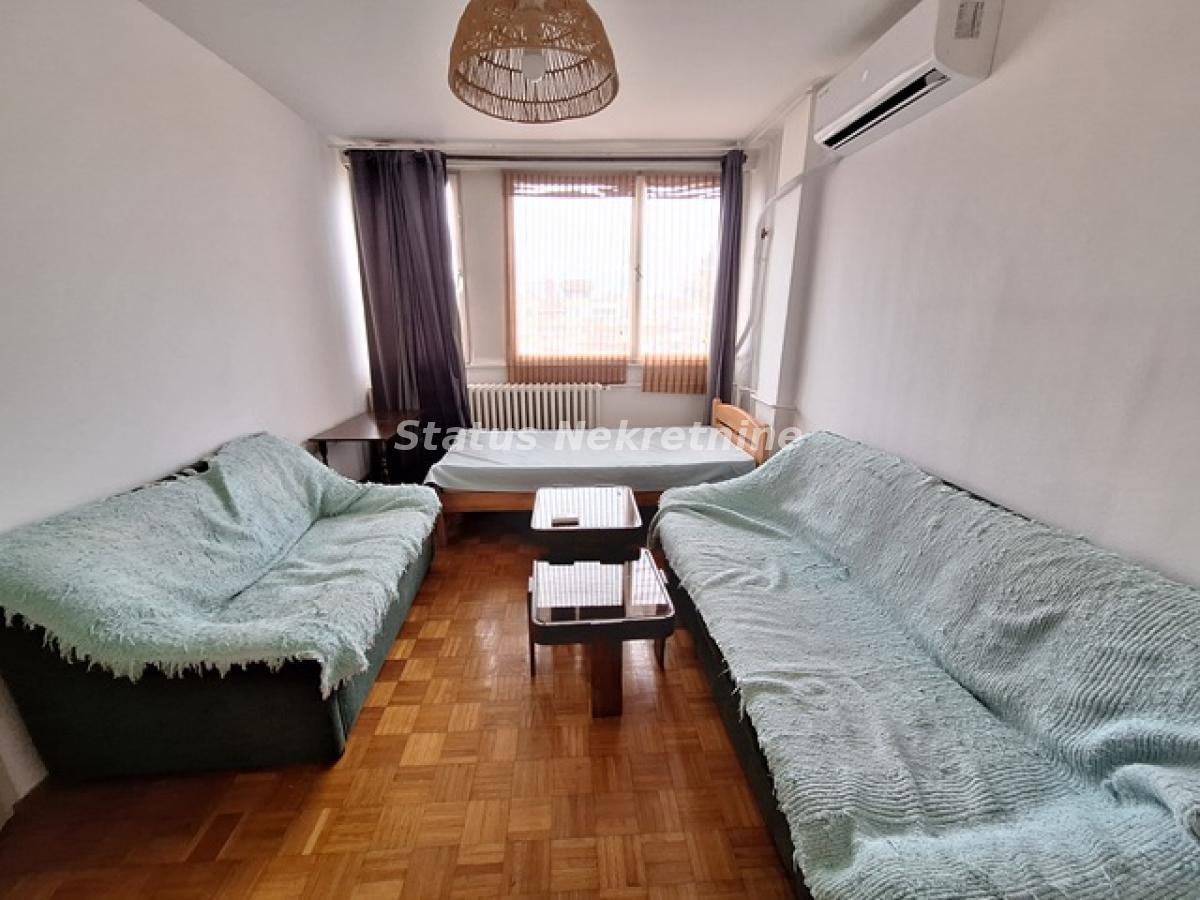 Stan Izdavanje Novi Sad  40 m2