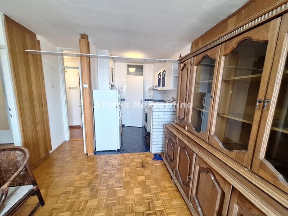 Stan Izdavanje Novi Sad  40 m2