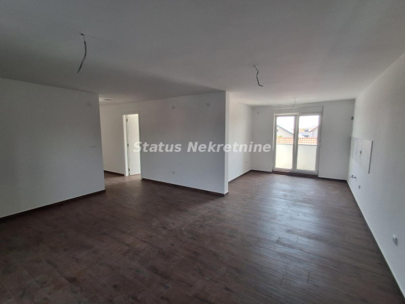 Stan Izdavanje Novi Sad  152 m2