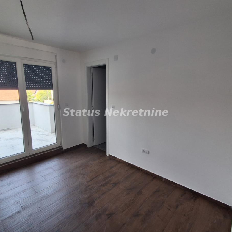 Stan Izdavanje Novi Sad  152 m2