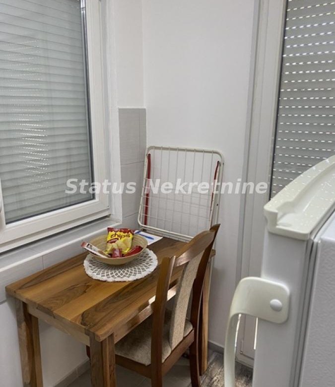 Stan Izdavanje Novi Sad  32 m2