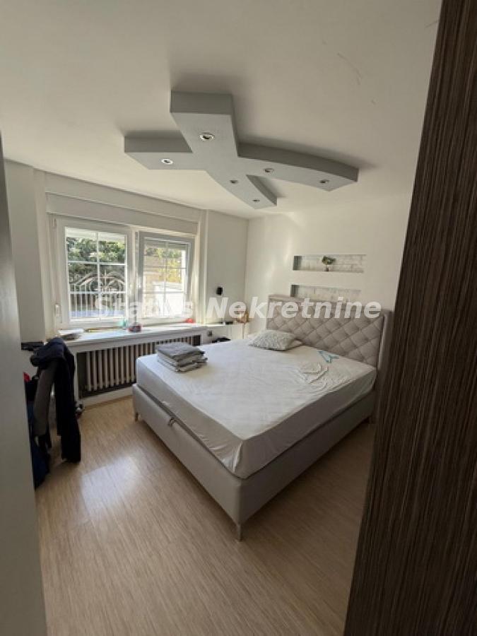 Kuća Izdavanje Novi Sad  150 m2