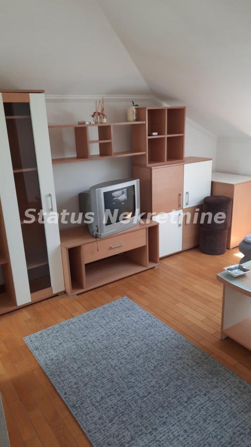 Stan Izdavanje Novi Sad  45 m2