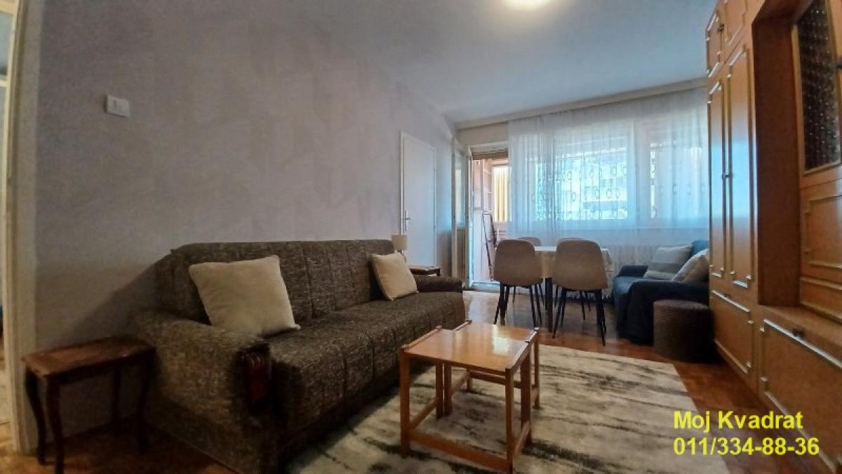 Stan Izdavanje Beograd Blok 70 52 m2