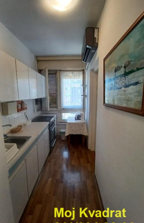 Stan Izdavanje Beograd Blok 70 52 m2