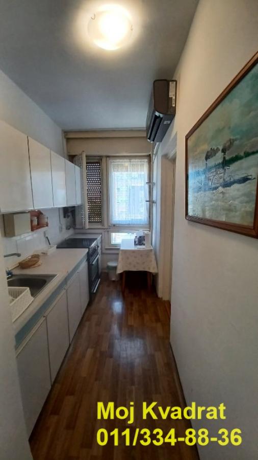 Stan Izdavanje Beograd Blok 70 52 m2