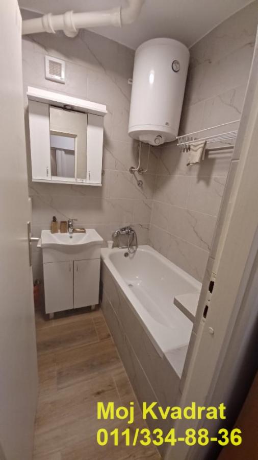 Stan Izdavanje Beograd Blok 70 52 m2