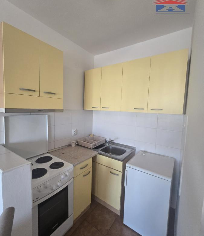 Stan Izdavanje Novi Sad  35 m2