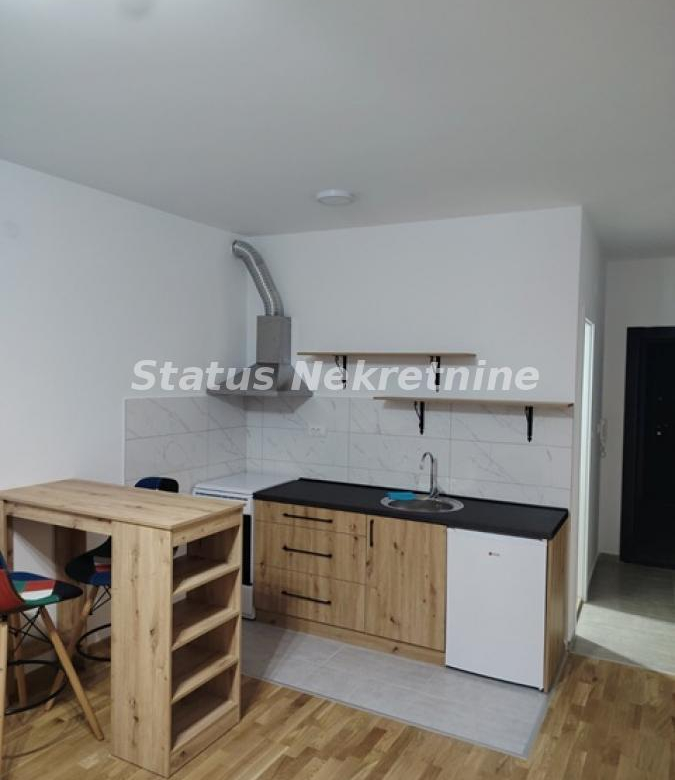 Stan Izdavanje Novi Sad  27 m2