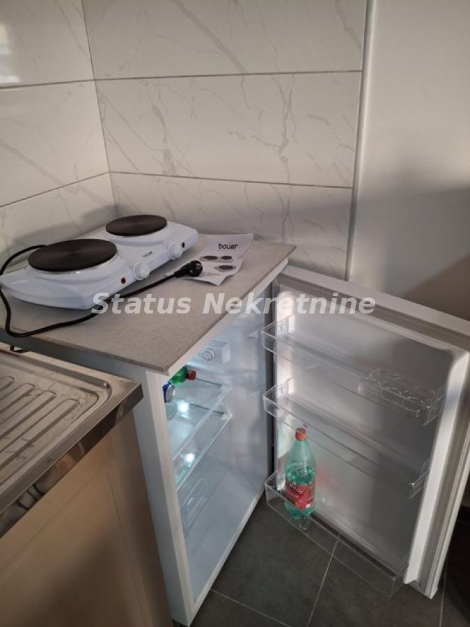 Stan Izdavanje Novi Sad  21 m2