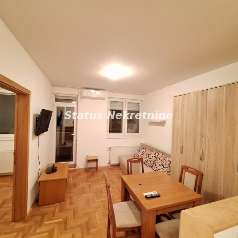Stan Izdavanje Novi Sad  42 m2