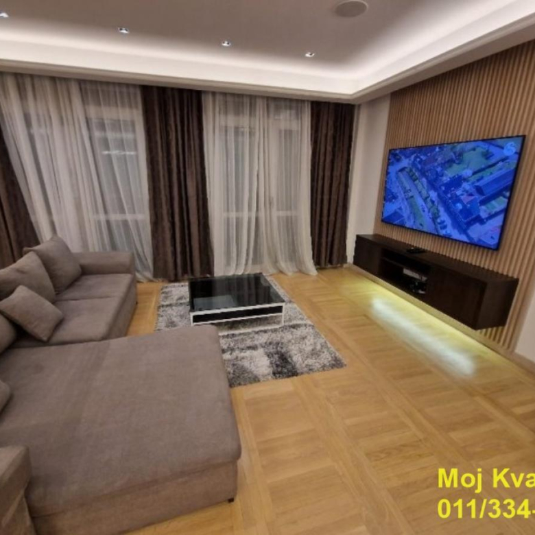 Stan Izdavanje Beograd Dedinje 148 m2